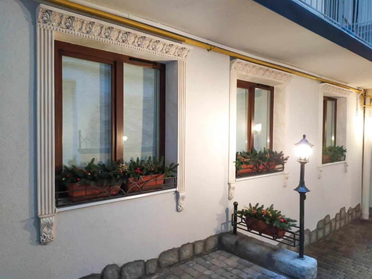 Rynok 25 Elite Lviv Center Apartamento Exterior foto